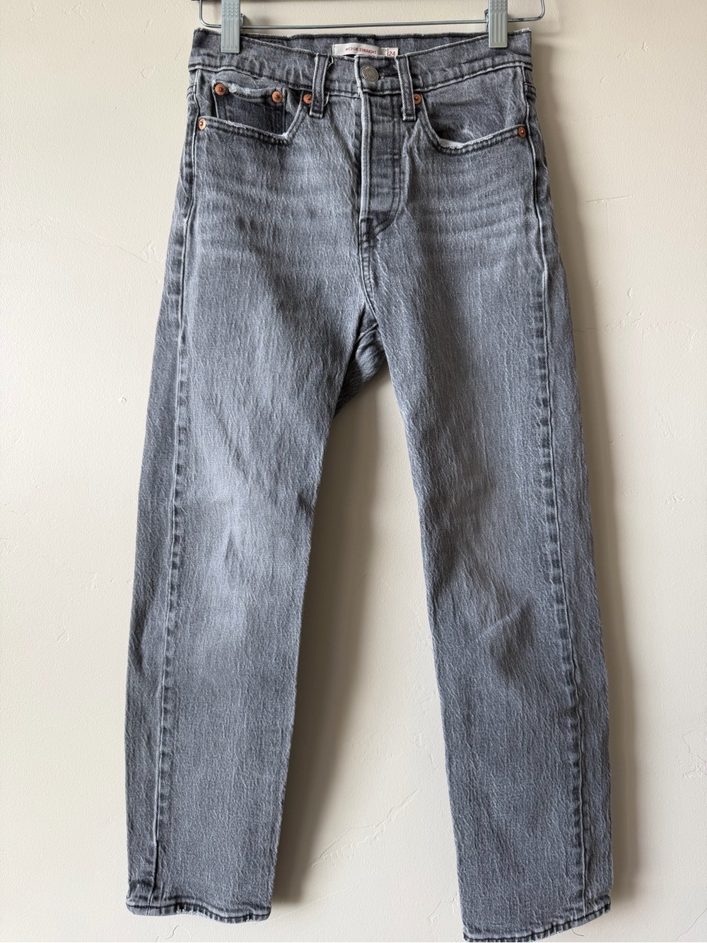 Levi’s Wedge Straight High Rise Jeans Gray Wash | Size 24